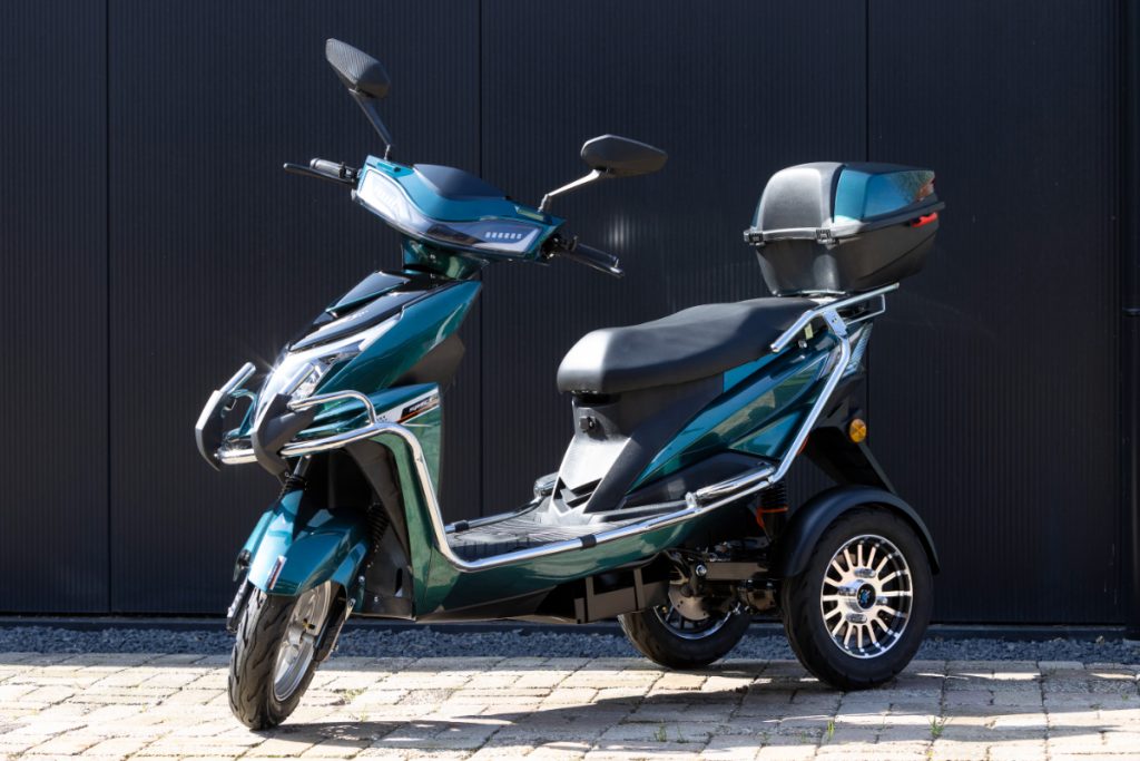 Moderne scootmobiel met 3 jaar garantie